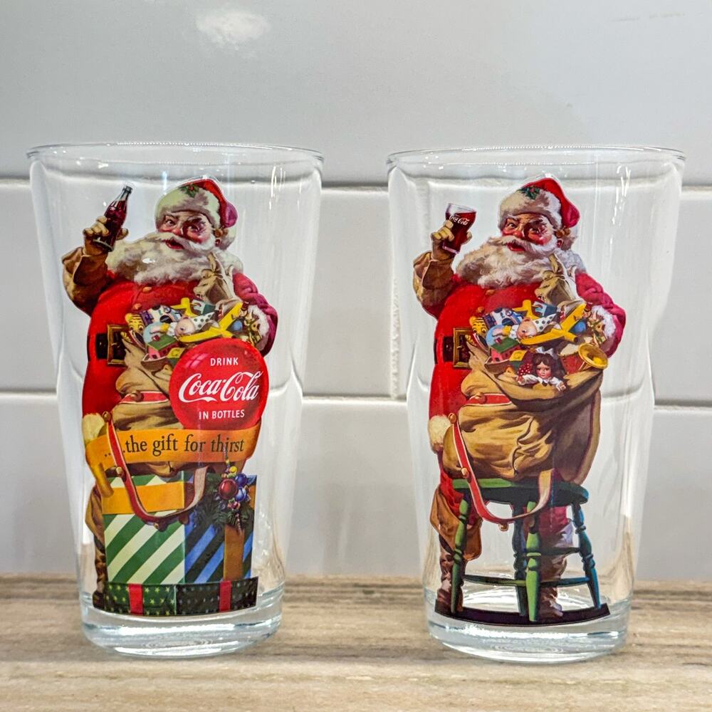 Set of 2 Silver Buffalo Coca-Cola Vintage Style Santa Claus 16oz Pint Glasses